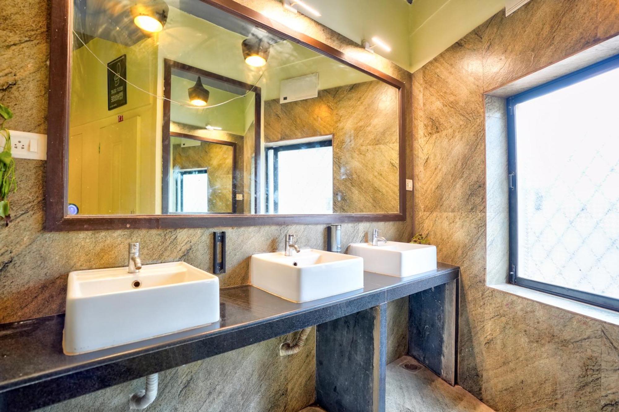 Hive Hostel Anjuna By Just Travels Buitenkant foto